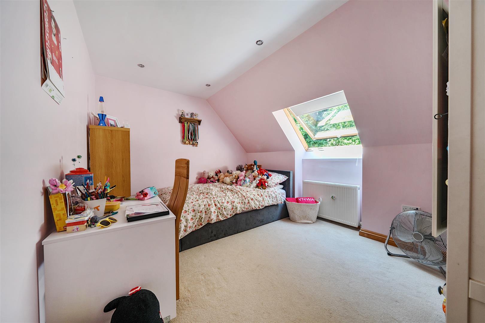 Yr Allt, Llangennech, Llanelli, SA14 8YU